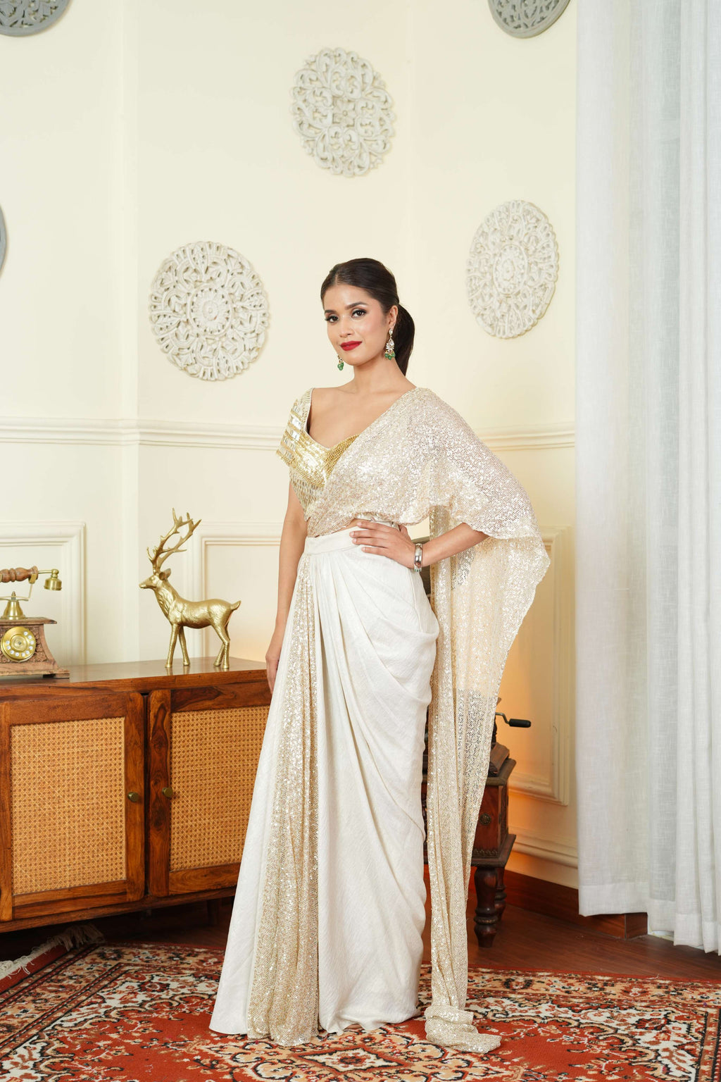 UMA SUTRA Golden Dual Tone Drape Saree